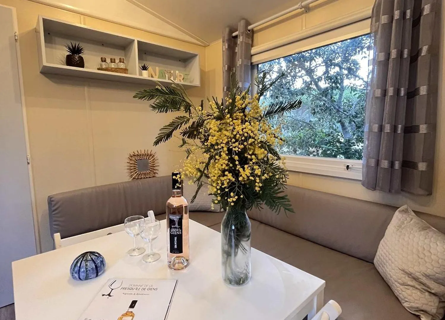 L Arbousier, Mobil-Home Vue Degagee Sur La Mer Hyeres Holiday home